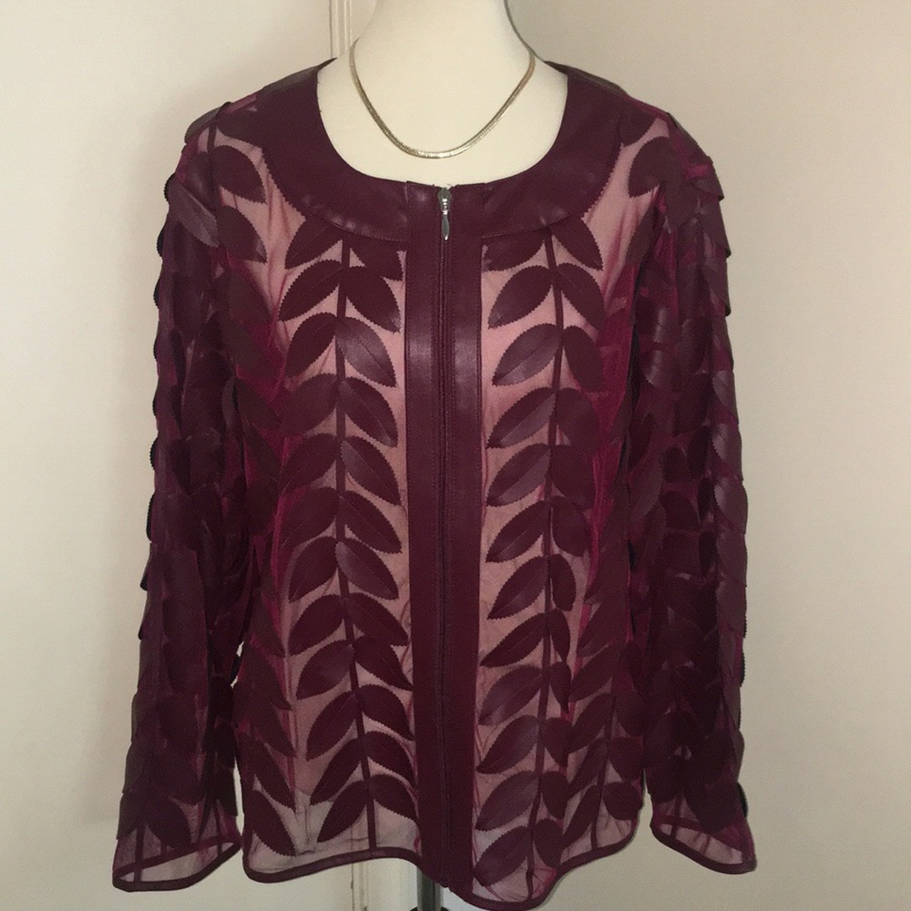 🌷*NWOT* Colleen Lopez- Faux Leather Leaf Blazer